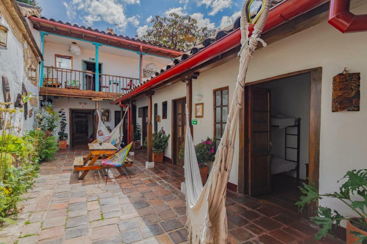 Alegrias Hostel Богота Экстерьер фото