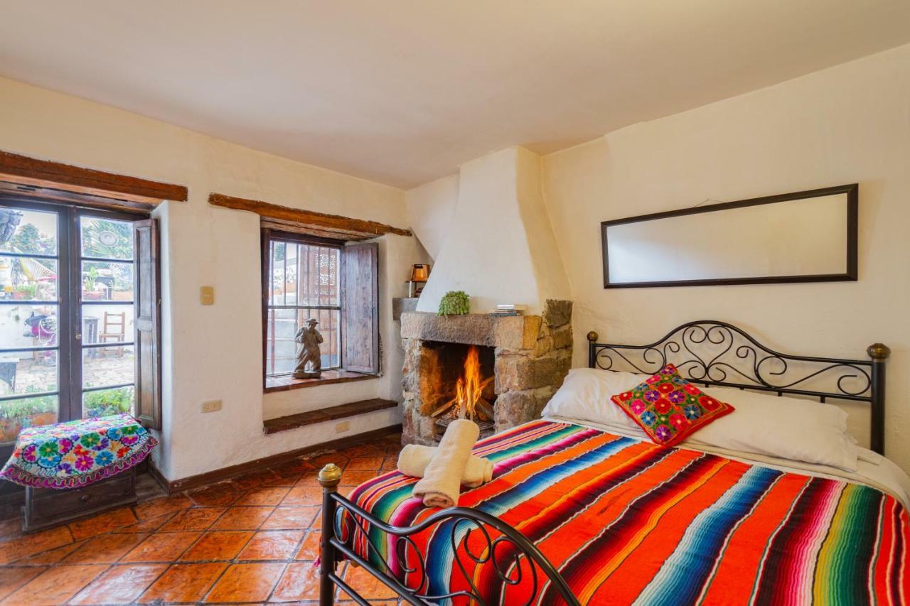 Alegrias Hostel Богота Экстерьер фото