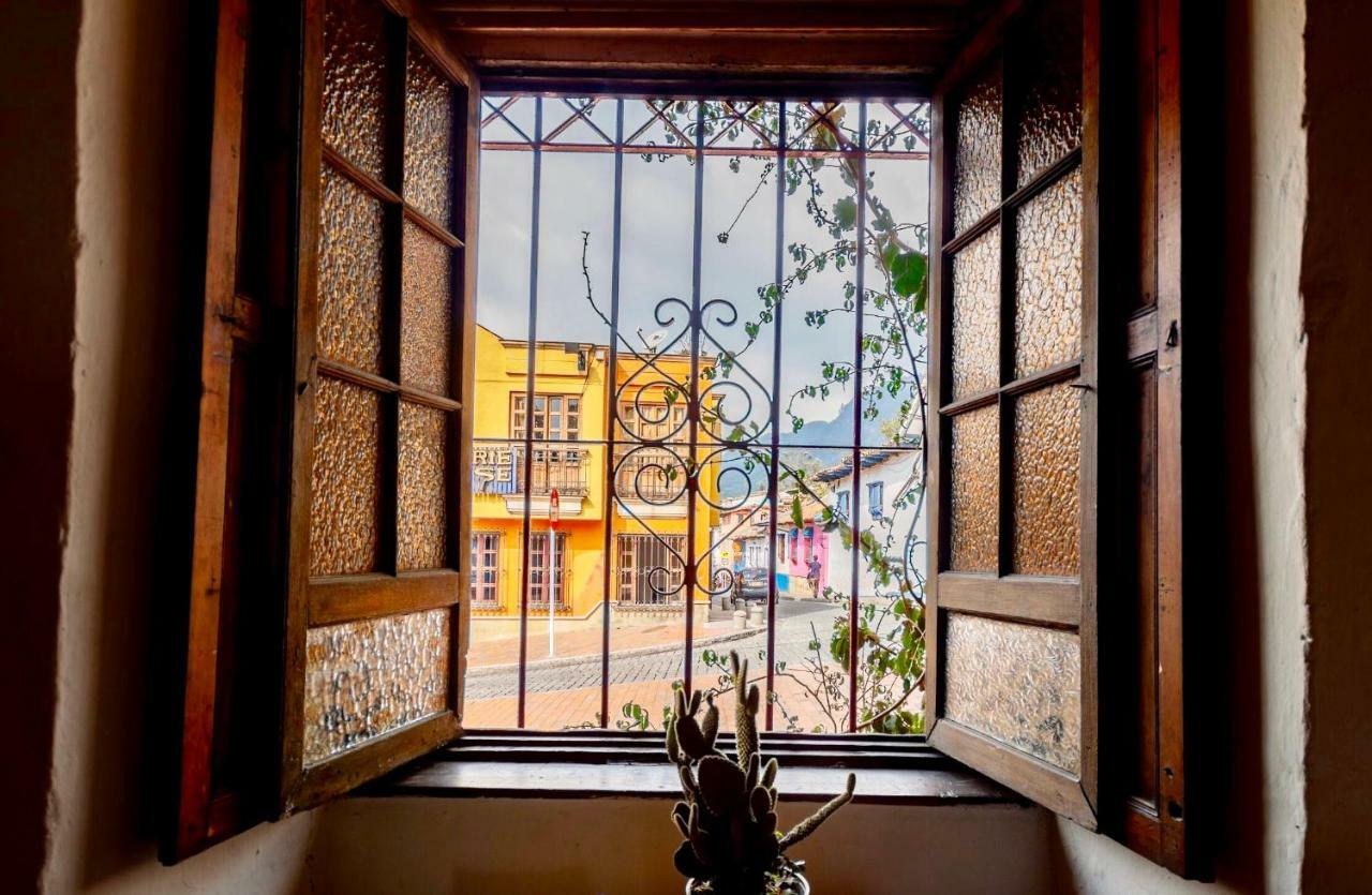 Alegrias Hostel Богота Экстерьер фото