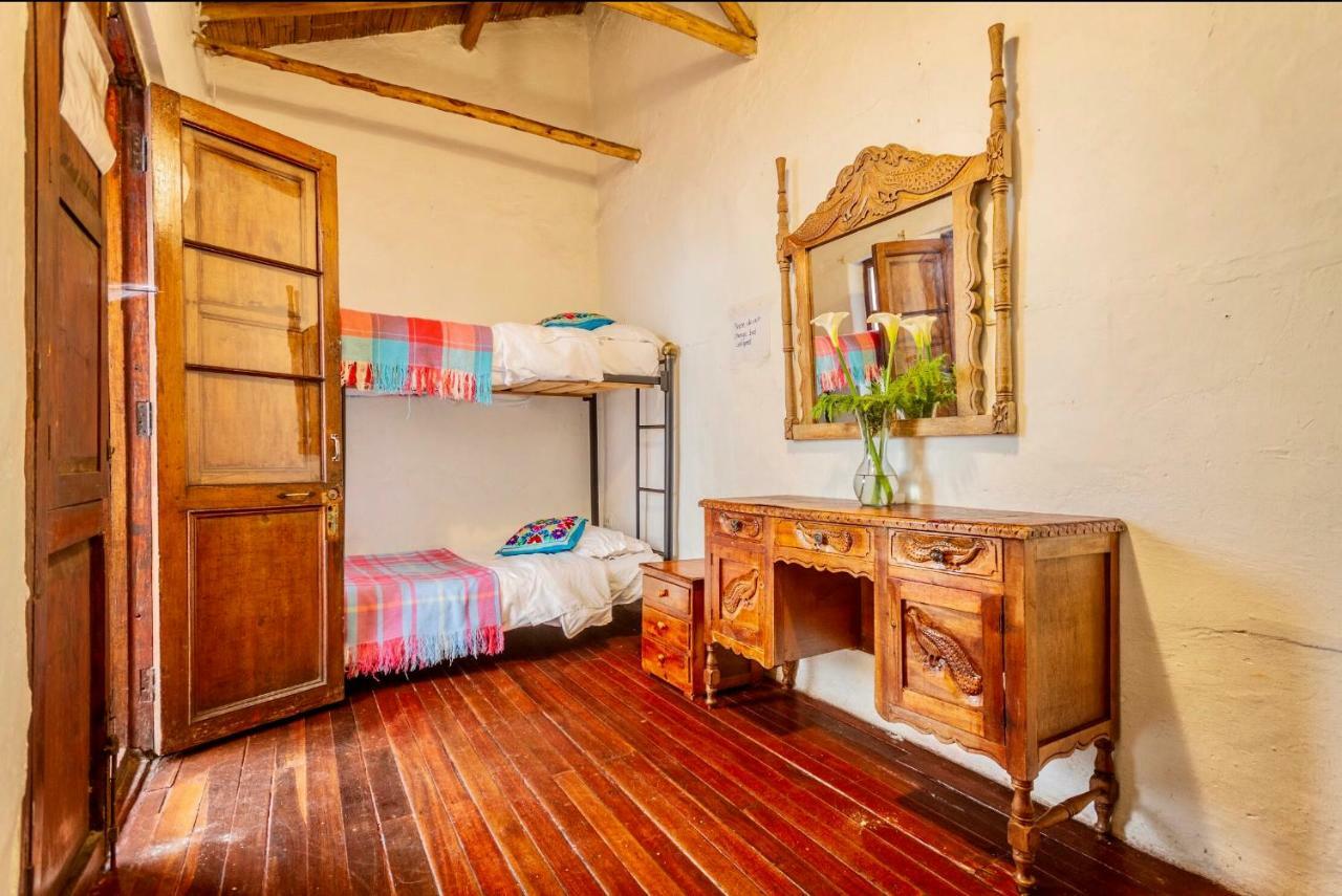 Alegrias Hostel Богота Экстерьер фото